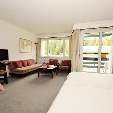 Chesa Clois 24 Aparthotel 3*
