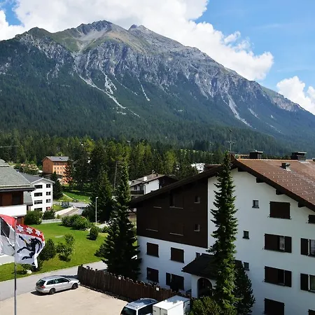 Ξενοδοχείο με διαμερίσματα Chesa Clois 24 3*