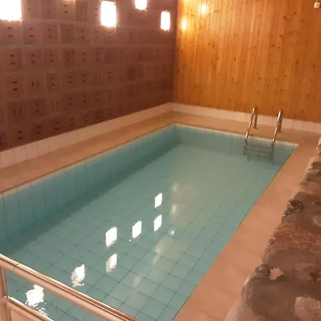Chesa Clois 24 Апарт-отель 3*
