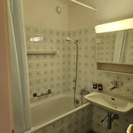 Chesa Clois 24 Апарт-отель