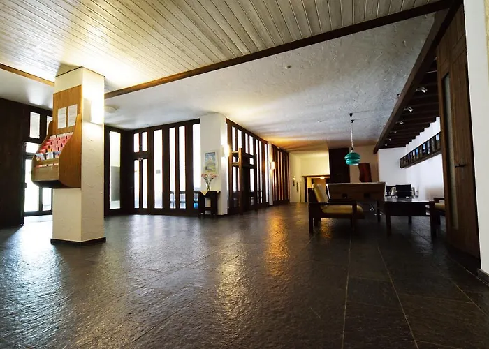 Chesa Clois 24 公寓式酒店