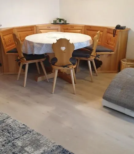 Chesa Clois 24 Apart Otel